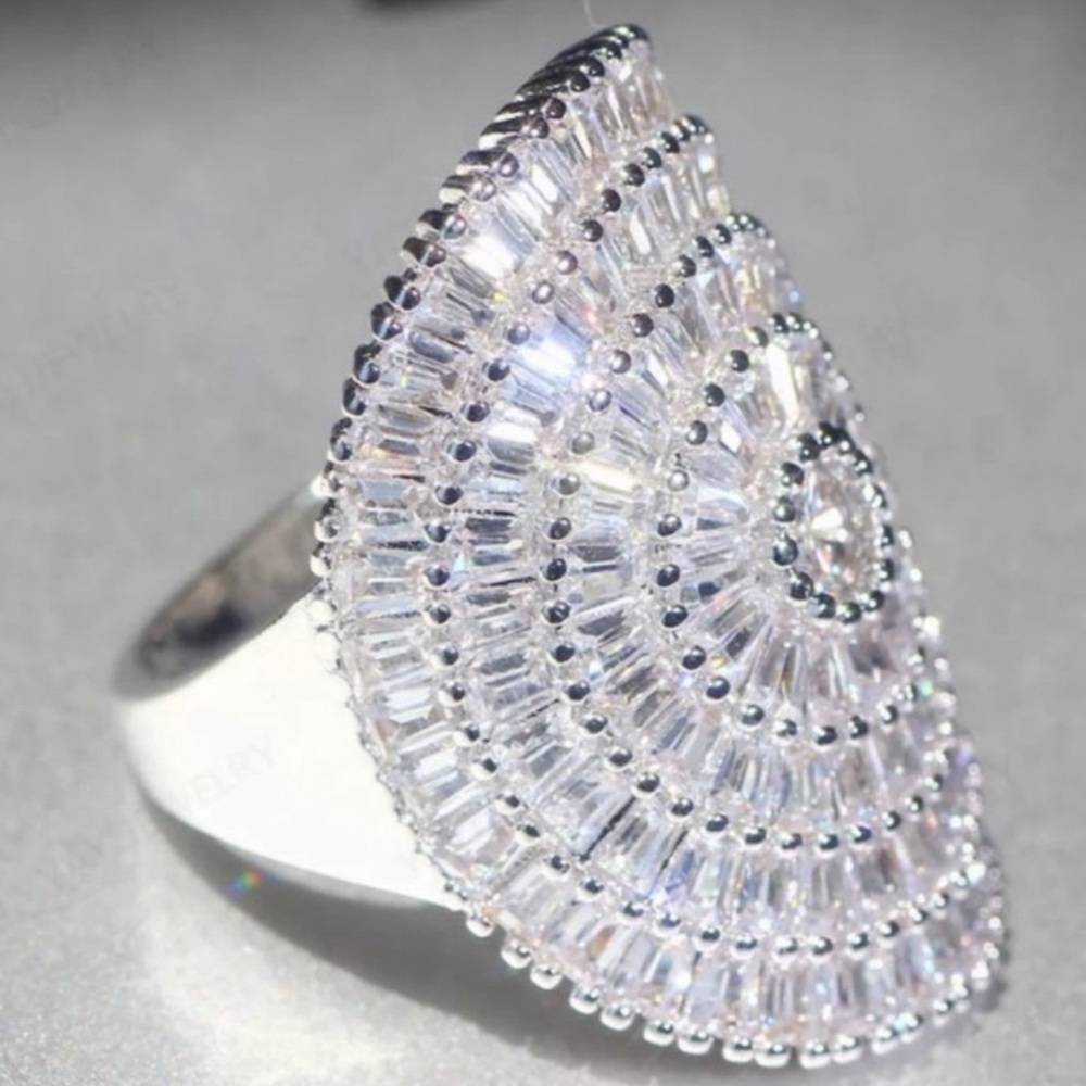BAGUETTE 21 CT STERLING SILVER DIAMOND RING